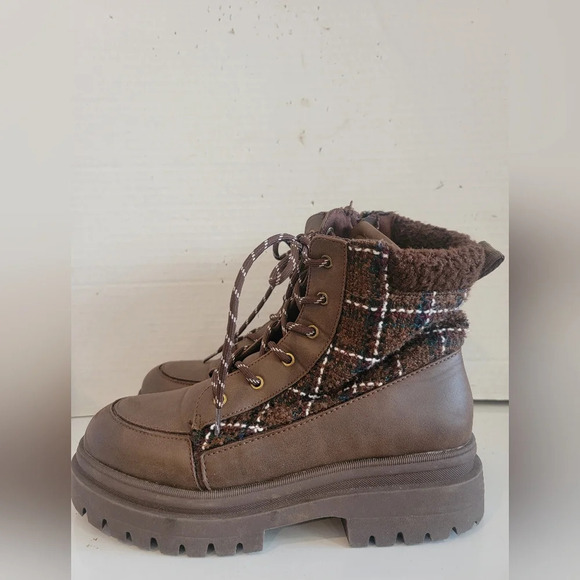 ROCKET DOG DESMOND BROWN & PLAID LACE & ZIPPER LUG BOOTS ( sz 9) - Picture 3 of 6